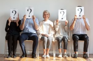 Changer les regards sur l’emploi des séniors : le FPETT sort une fiche pratique