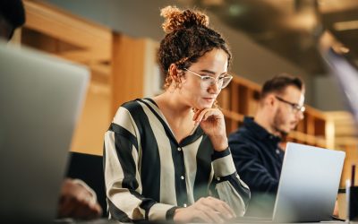 Les webinaires « Cap sur… » sont de retour en 2025 ! « Cap sur… » c’est la série de webinaires qui vous guide pour vos projets emploi-formation dans le travail temporaire.