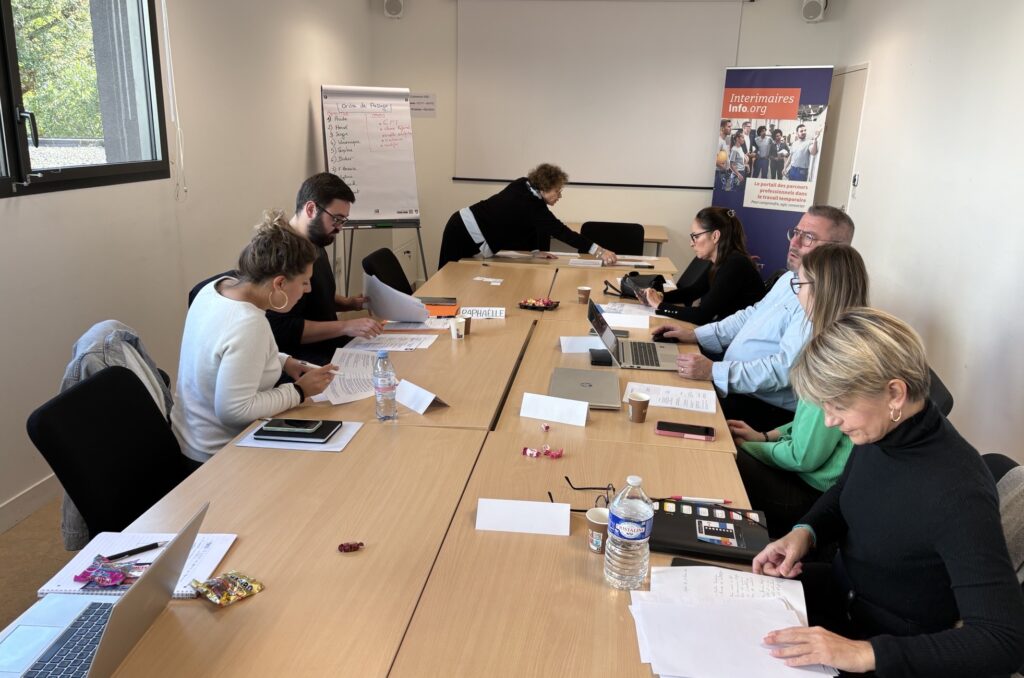 Menée sur une durée de 2 à 5 jours, Odyssée est une action collective sur mesure de coaching intensif, destinée aux publics les plus éloignés de l’emploi.